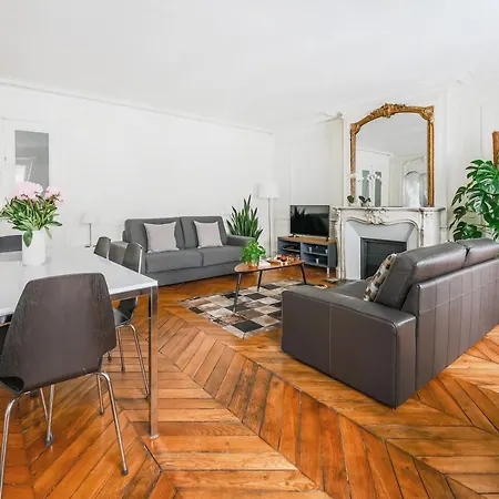 Aparthotel Bergere -