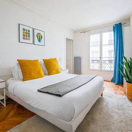 Bergère - Aparthotel 3*