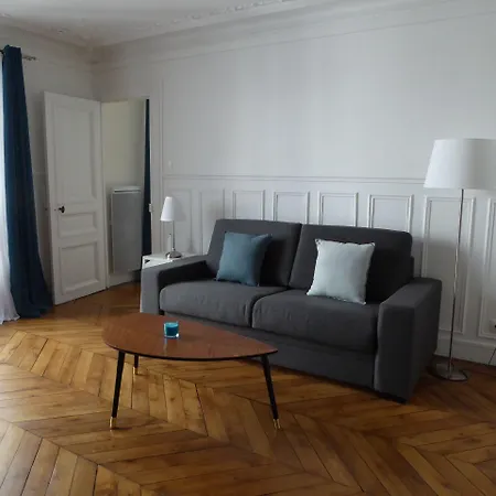 Bergere - Apartmanhotel 3*