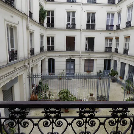 Bergere - Aparthotel 3*