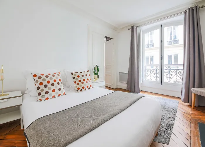 Bergere - Hotel apartamentowy 3*