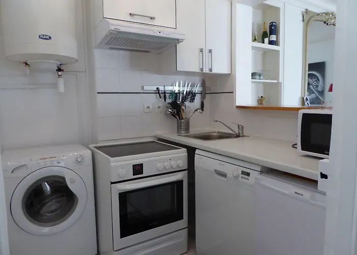 Bergere - Hotel apartamentowy 3*