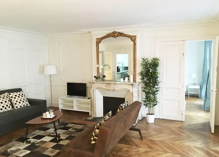 Bergere - Hotel apartamentowy 3*