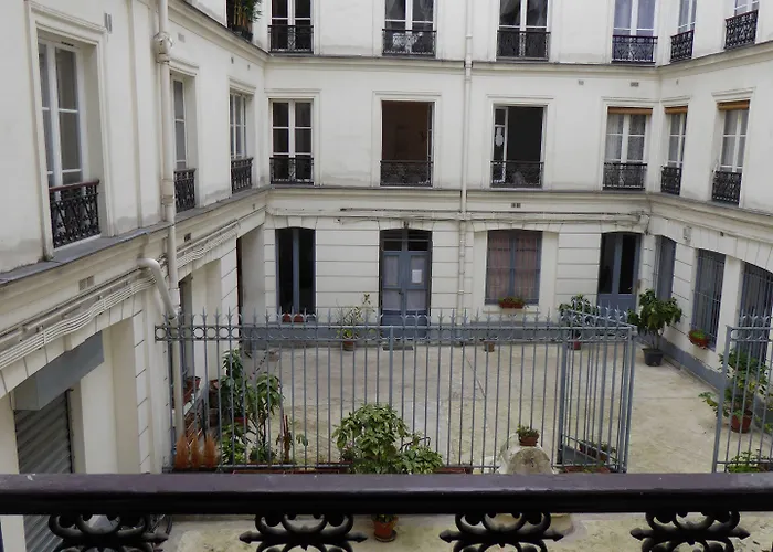 Bergere - Hotel apartamentowy 3*